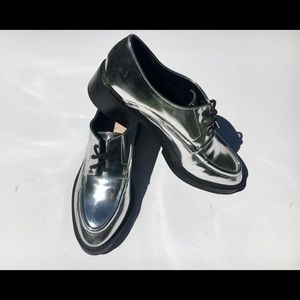 Zara Trafaluc Mirrored Loafer - like new, size 7